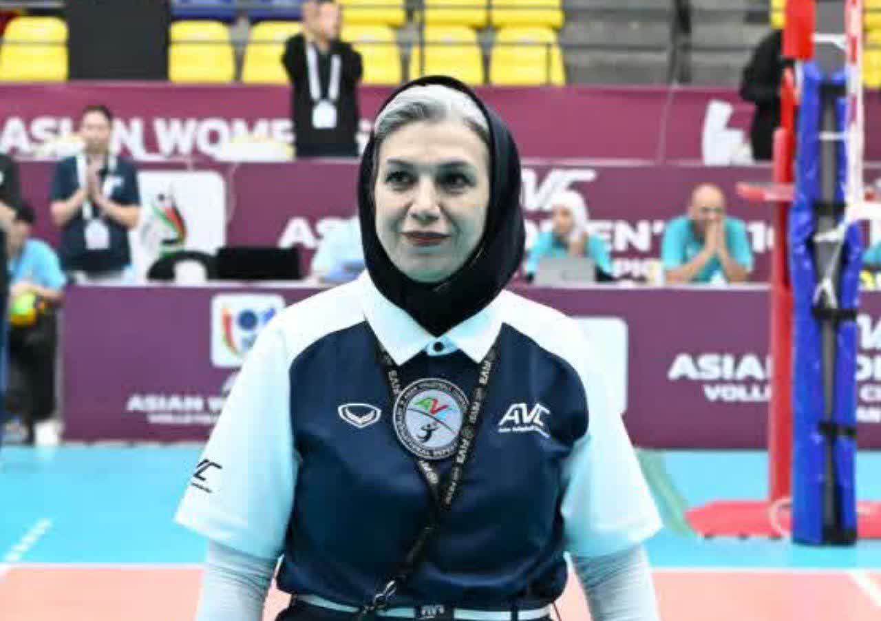 قضاوت ملیحه نوری داور اصفهانی در مسابقات والیبال زیر ۱۶ سال دختران آسیا انتخابی مسابقات جهانی