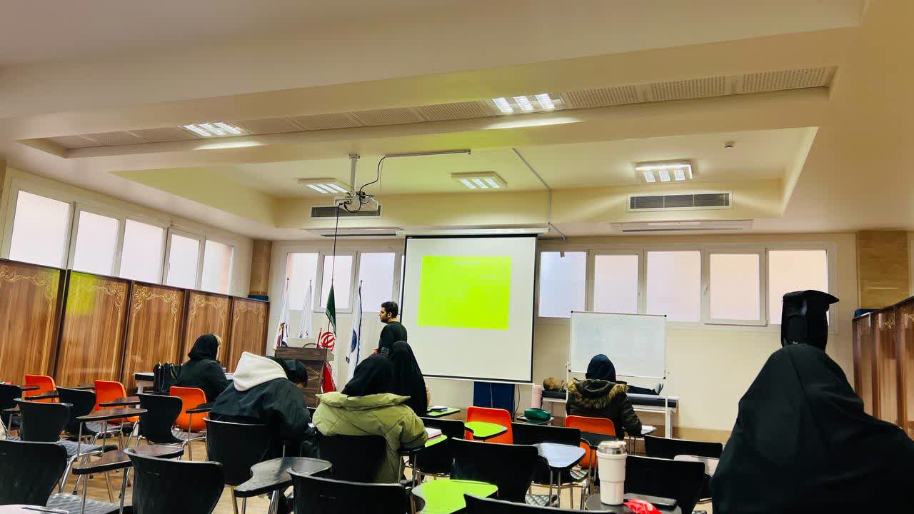 کارگاه کمک های اولیه و مدیریت حوادث ورزشی  ویژه مربیان و مدیران باشگاه ها